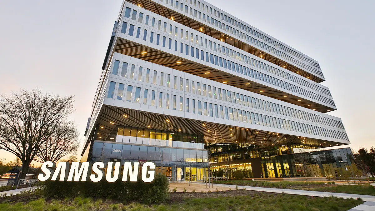 Demi Hindari Tarif Trump, Samsung Dirumorkan Akan Gandeng Intel