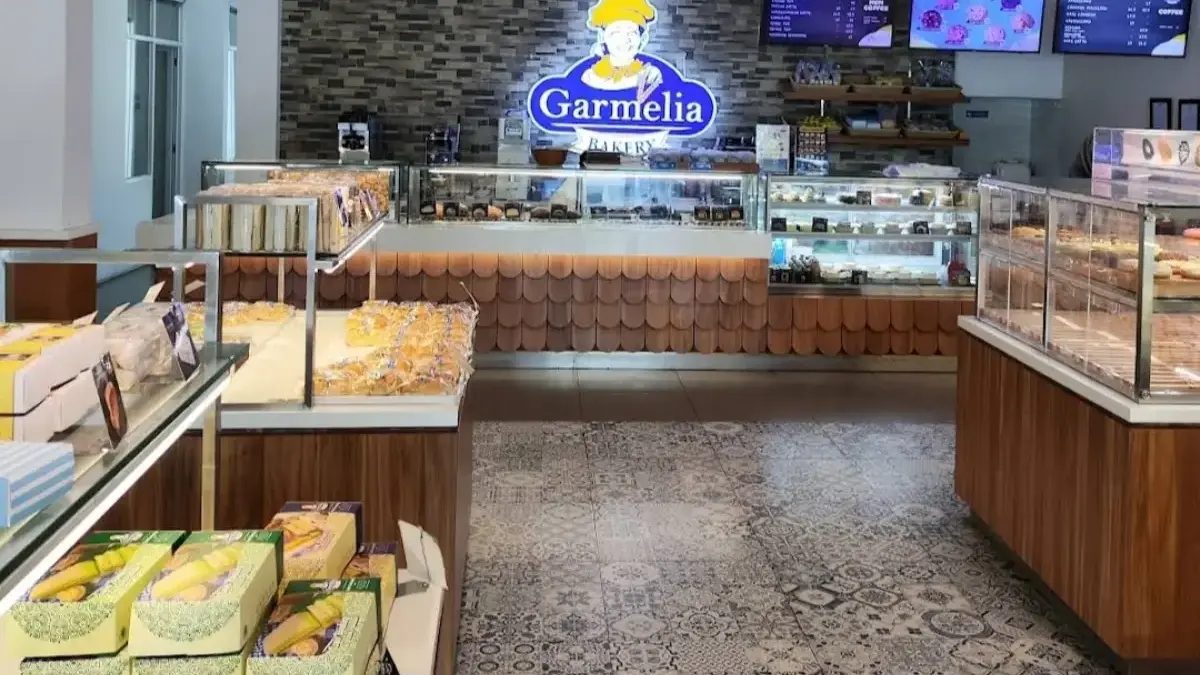 Garmelia Bakery Galuh Mas Karawang