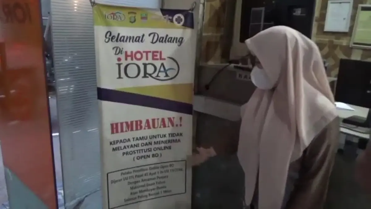 Terkait tayangan running text bernada asusila, IORA Hotel memberikan klarifikasi resmi