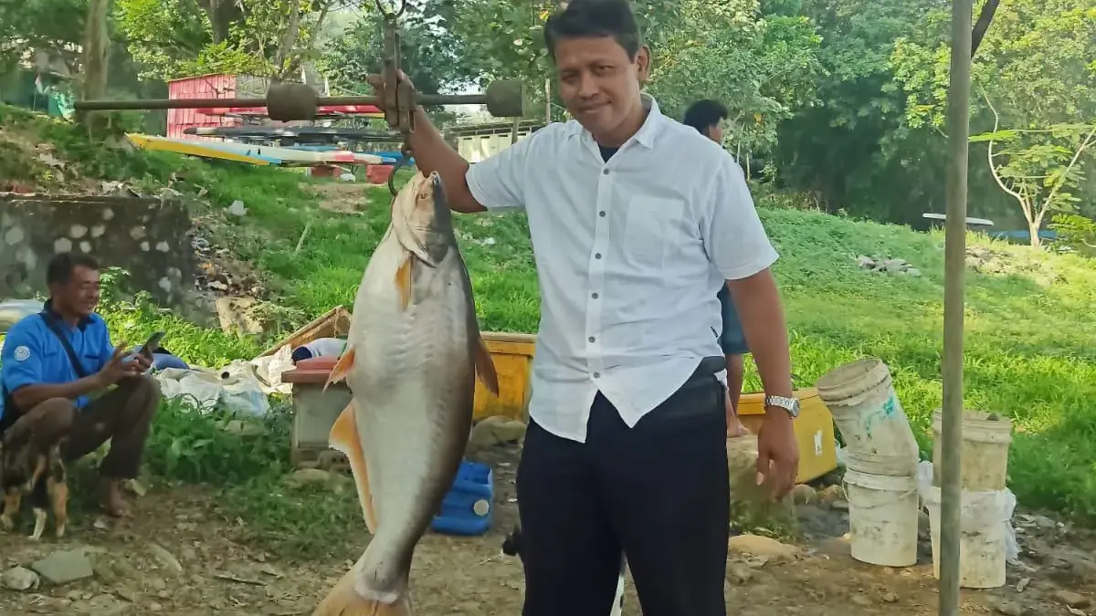 Plt Sekretaris Dinas Perikanan dan Peternakan (Diskannak) Purwakarta, Fahmi.