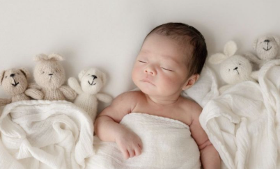 Inspirasi 101 Nama Bayi yang Lahir di Bulan Agustus, Indah dan Bermakna Nasionalis!