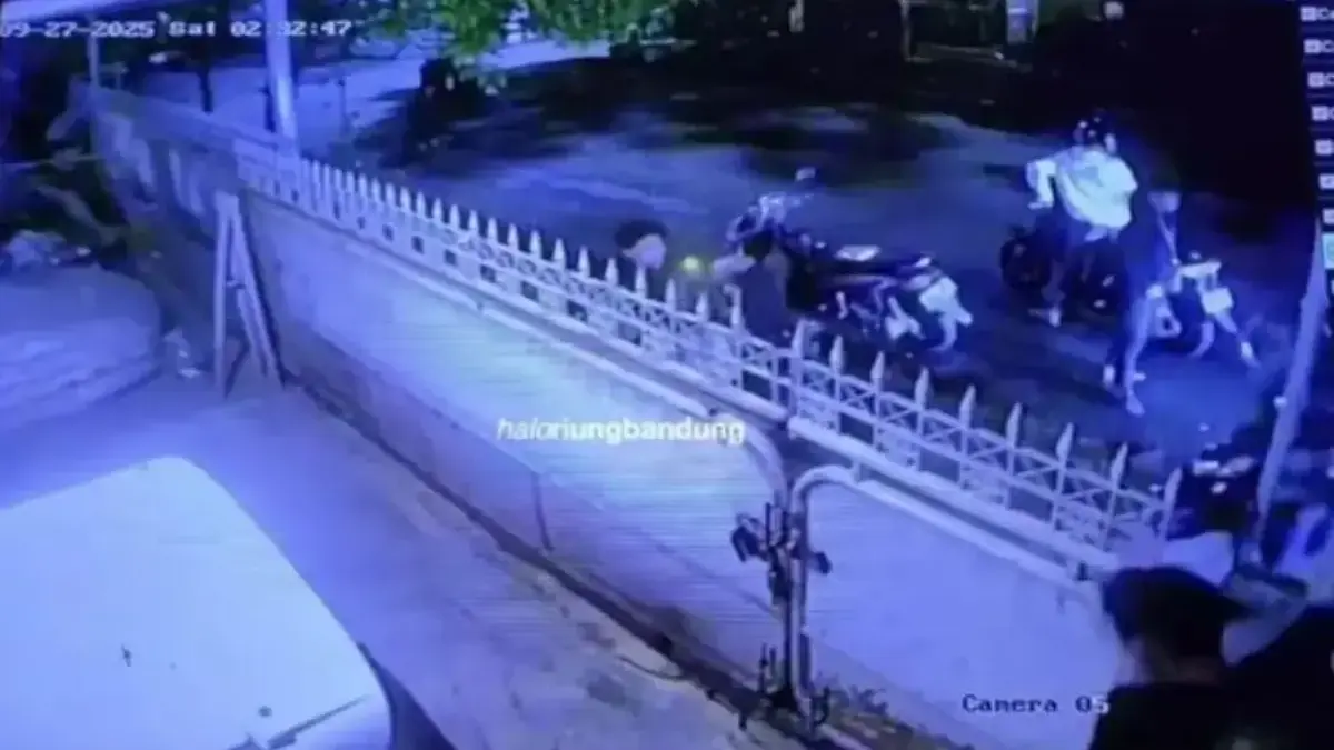 Aksi Penganiayaan Warga di Cipamokolan, Bandung
