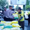 Polres Karawang beri Bansos ke Ratusan Ojol.