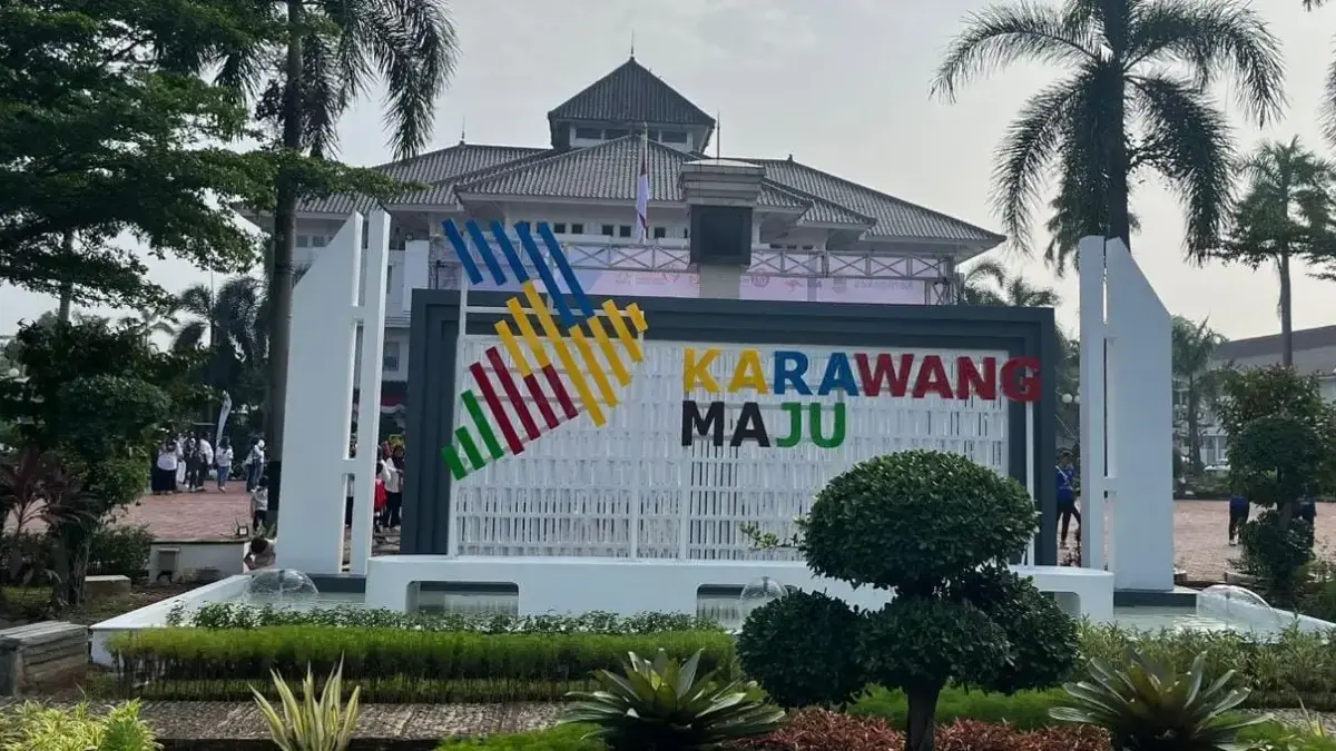 Landmark Karawang Maju