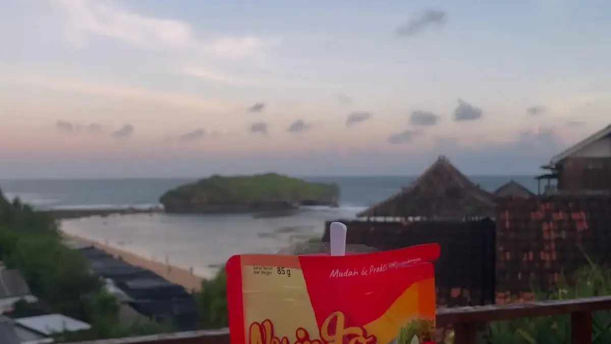 Nasindo Makan Nasi Bisa Instan Cukup Pake Air Panas