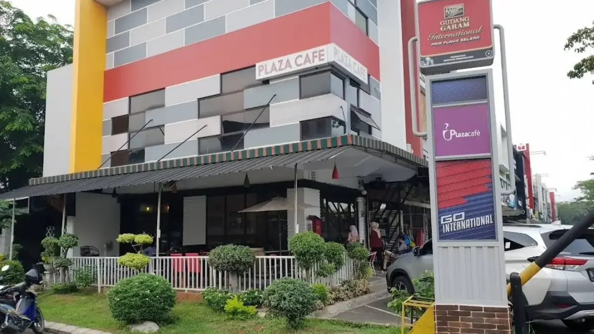 Plaza Cafe Galuh Mas Karawang