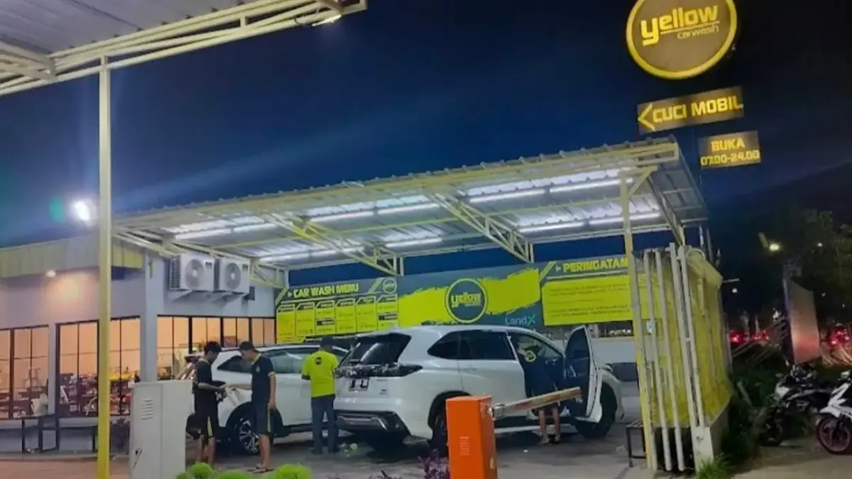 Yellow Carwash Galuh Mas Karawang