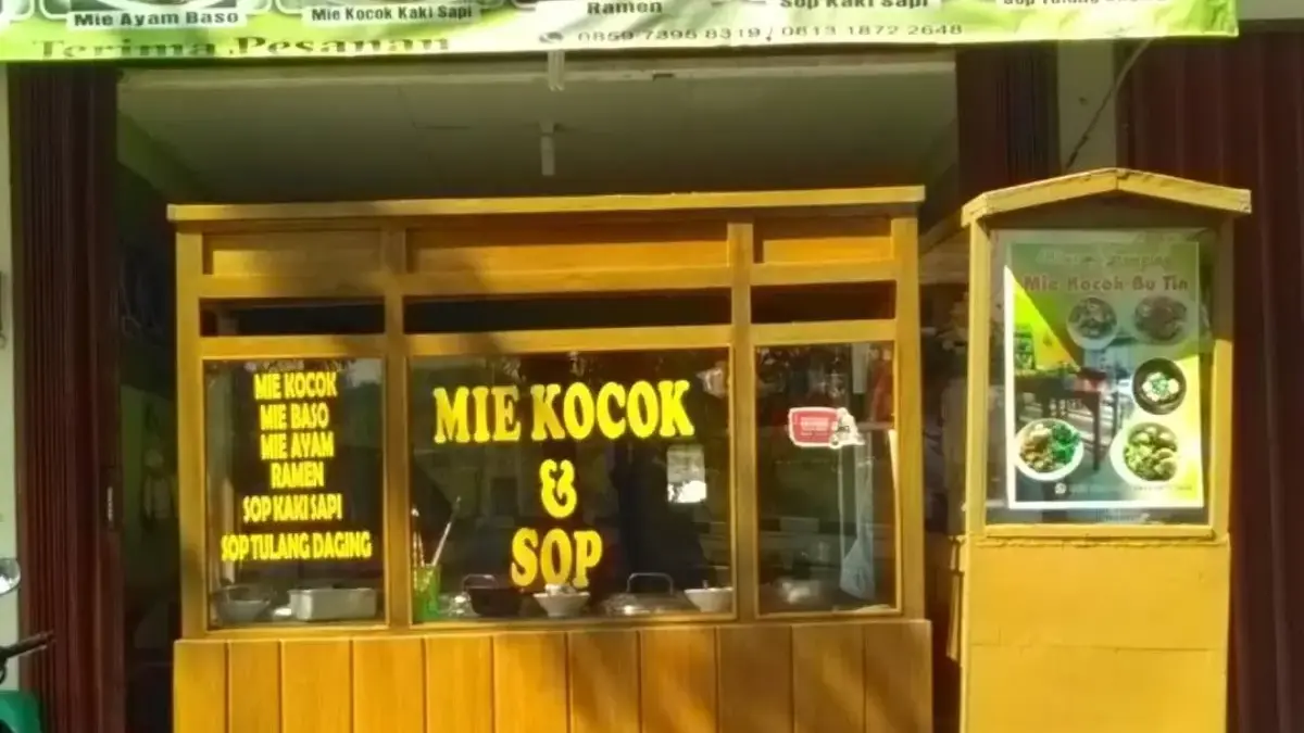 Mie Kocok Bu Tin Galuh Mas Karawang
