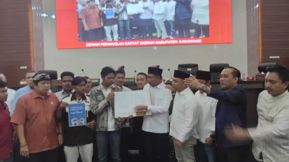 DPRD Karawang.