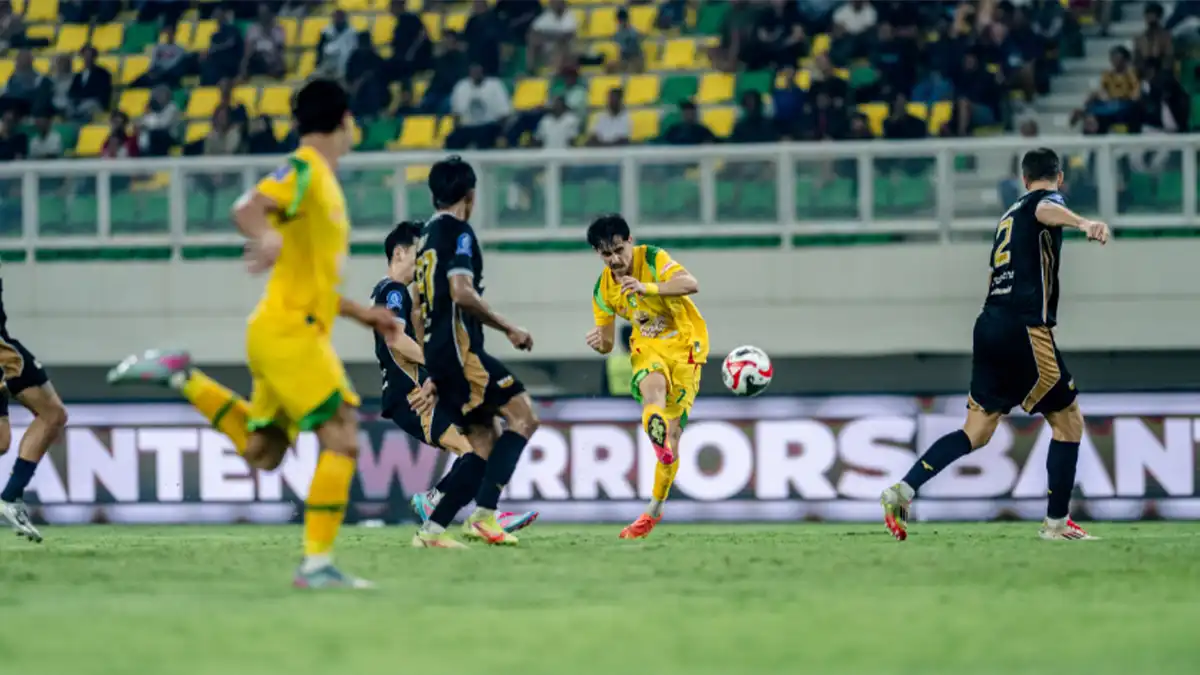 Persebaya Surabaya Buktikan Mental Tangguh, Imbangi Dewa United dengan 10 Pemain Persebaya Surabaya