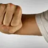 ILUSTRASI PEMUKULAN.