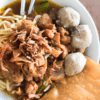 Perbedaan Mie Ayam dan Bakmi Ayam, Mana yang Lebih Enak?