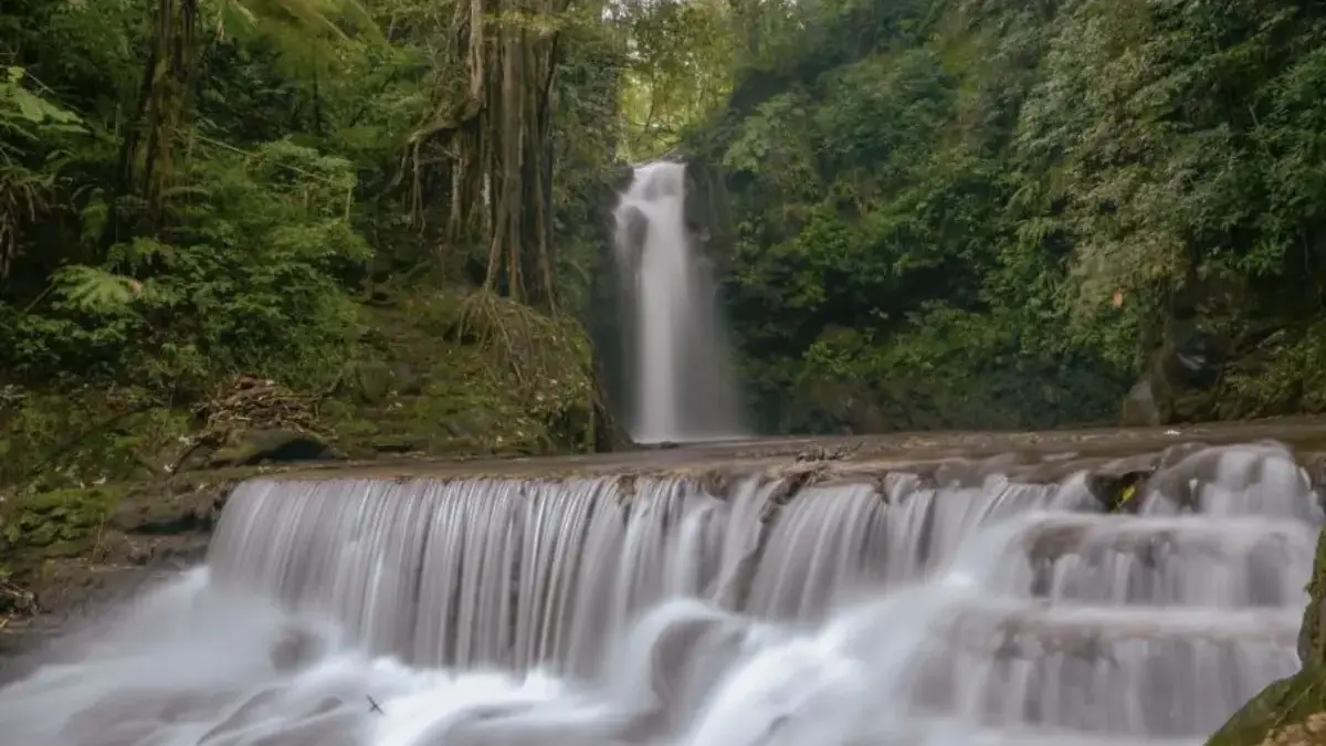 10 Destinasi Tempat Wisata di Jawa Barat Terbaik yang Cocok Buat Healing Usai Kerja Seharian Tempat Wisata di Jawa Barat Terbaik