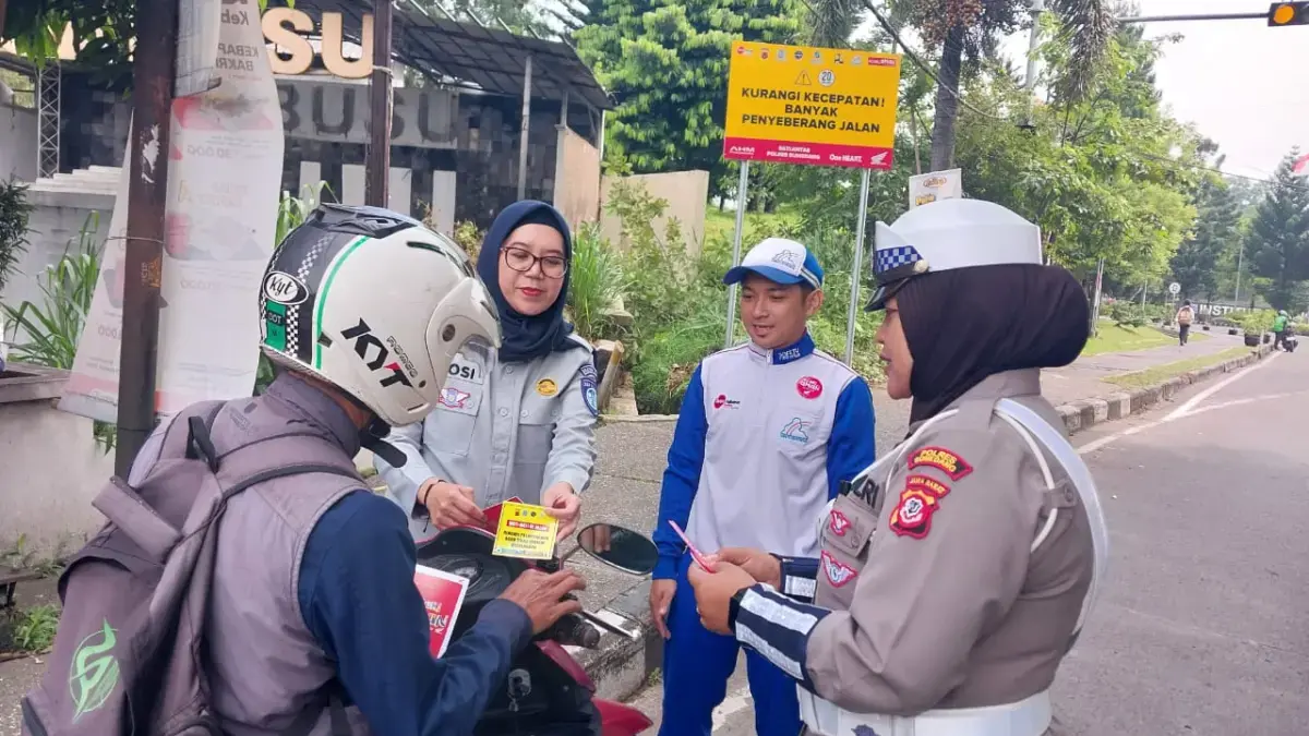 #Cari_Aman Movement Ajak Pengendara Sepeda Motor Lebih Peduli terhadap Keselamatan di Jalan Raya Cari Aman Movement