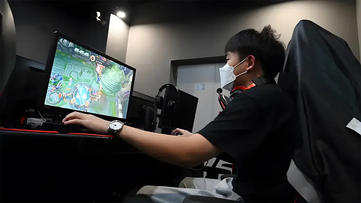 BNPT Peringatkan: Kelompok Radikal Gunakan Game Online untuk Rekrut Generasi Muda