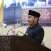 Bupati Bekasi Ade Kuswara Kunang