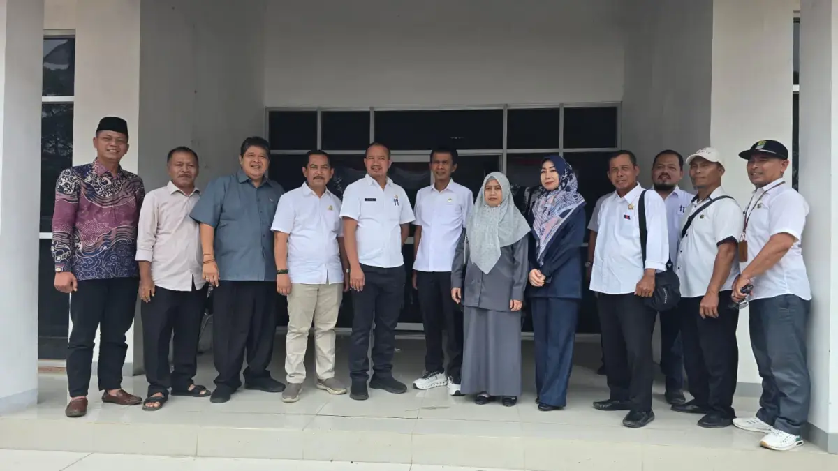 Gedung baru retak
