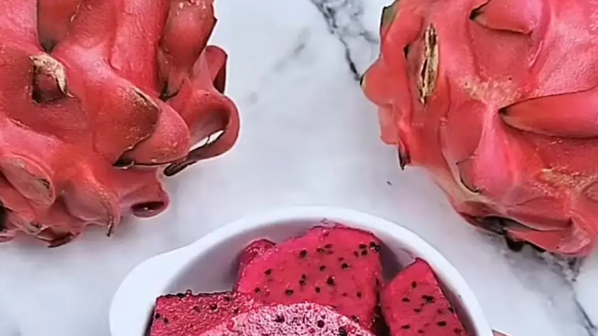 ‎Bikin Badan Sehat dan Kulit Glowing! Ini Dia Manfaat Luarbiasa Buah Naga ‎