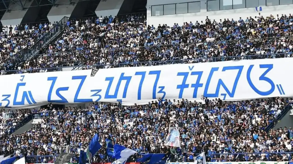 Pendukung Persib Bandung Wajib Tahu, Kenapa Pendukungnya Disebut Bobotoh? Ini Sejarah dan Filosofinya! ‎
