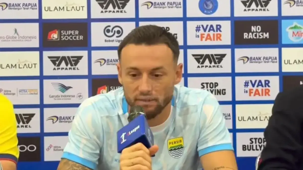 Pasca Hujatan di Timnas, Begini Keadaan Kapten Persib Bandung Marc Klok!