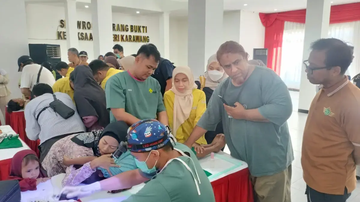 RSUD dan Kejari Karawang Gelar Khitanan Massal.