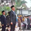 Bupati Karawang, H. Aep Syaepulloh pimpin apel hari sumpah pemuda.