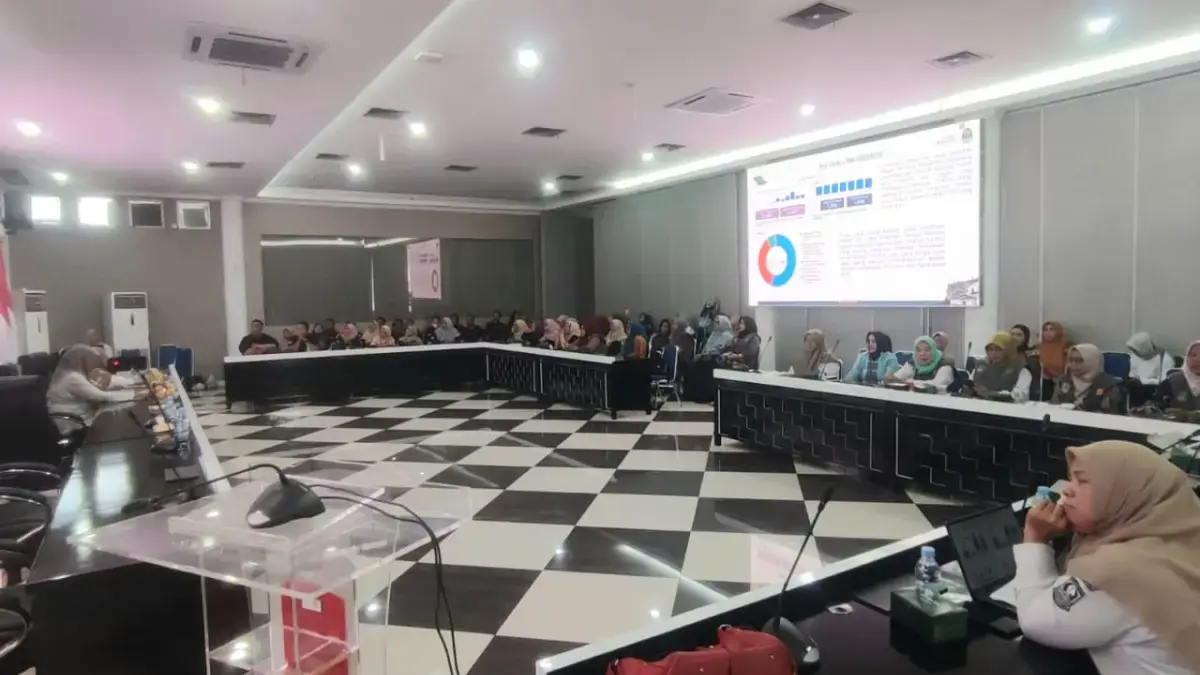 DP3A Perkuat Jejaring Satgas PPA dan Kader MOTEKAR untuk Lindungi Perempuan dan Anak, Wiwiek: Harus Kerjasama Dp3a karawang