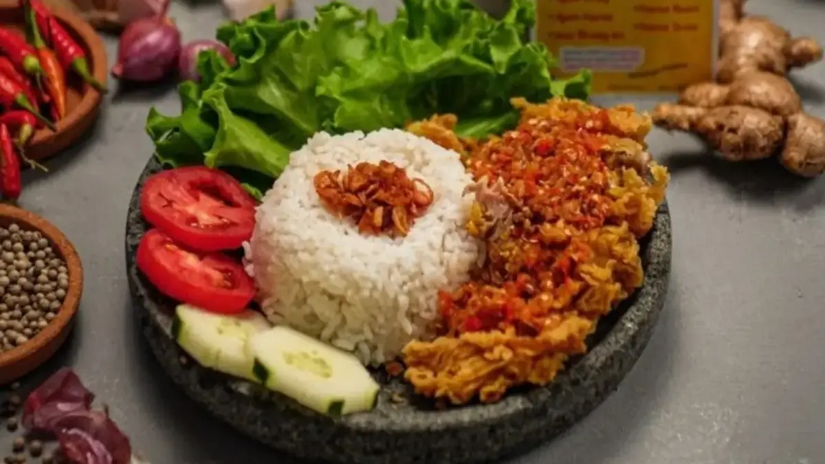 6 Rekomendasi Kuliner Ayam di Perumnas Karawang