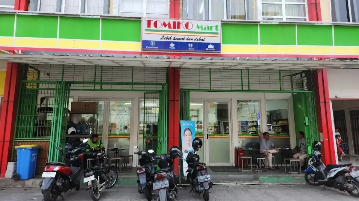 Tomiko Mart Perumnas Karawang