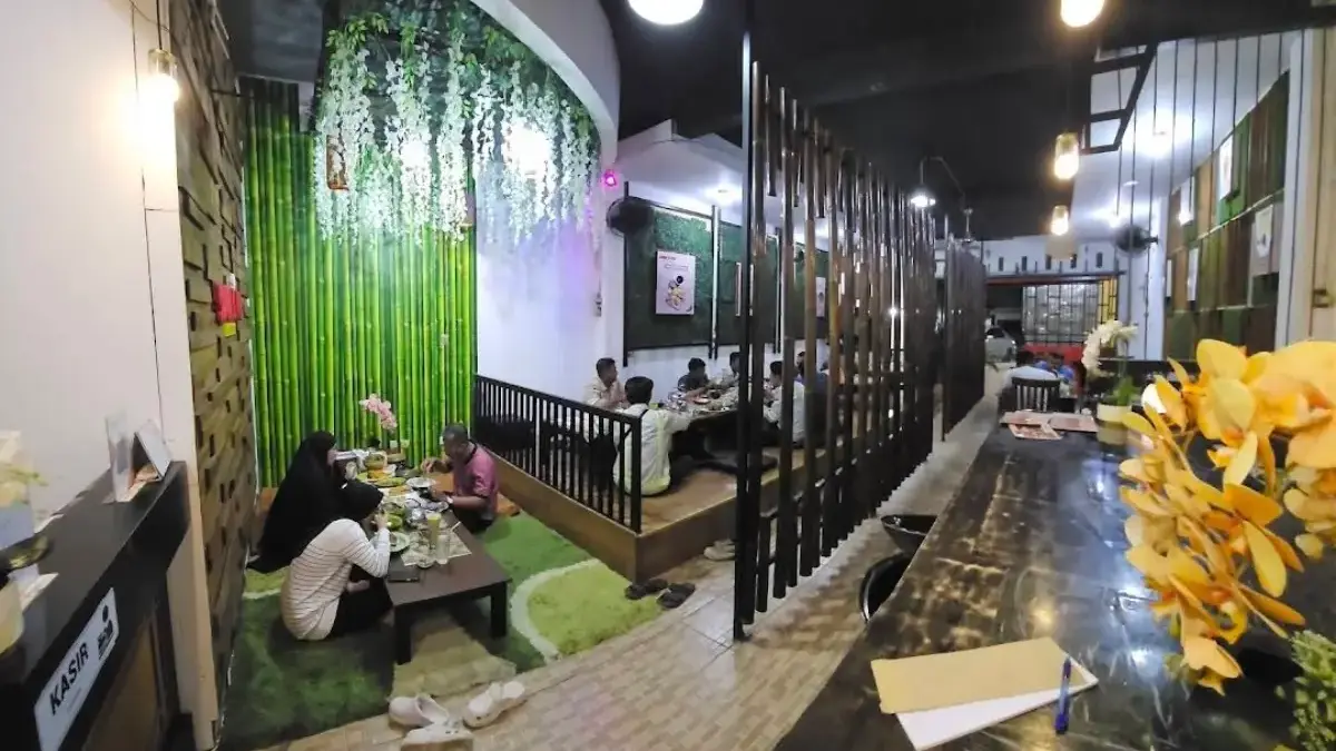 Sambal Bi Nyai Cafe & Resto Perumnas Karawang