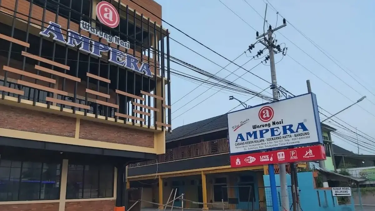 Warung Nasi Ampera Perumnas Karawang
