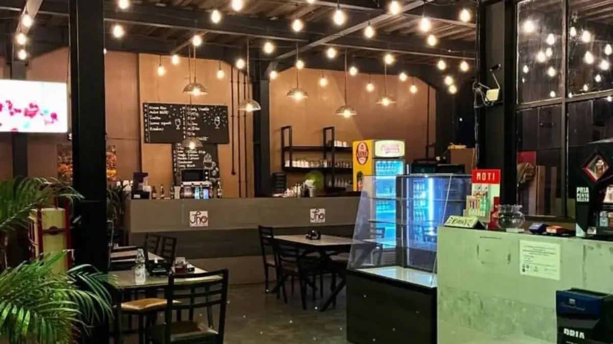 JHO Cafe & Resto Perumnas Karawang
