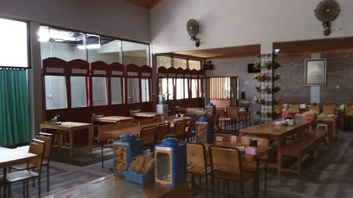 Rumah Makan Ciganea Express Perumnas Karawang
