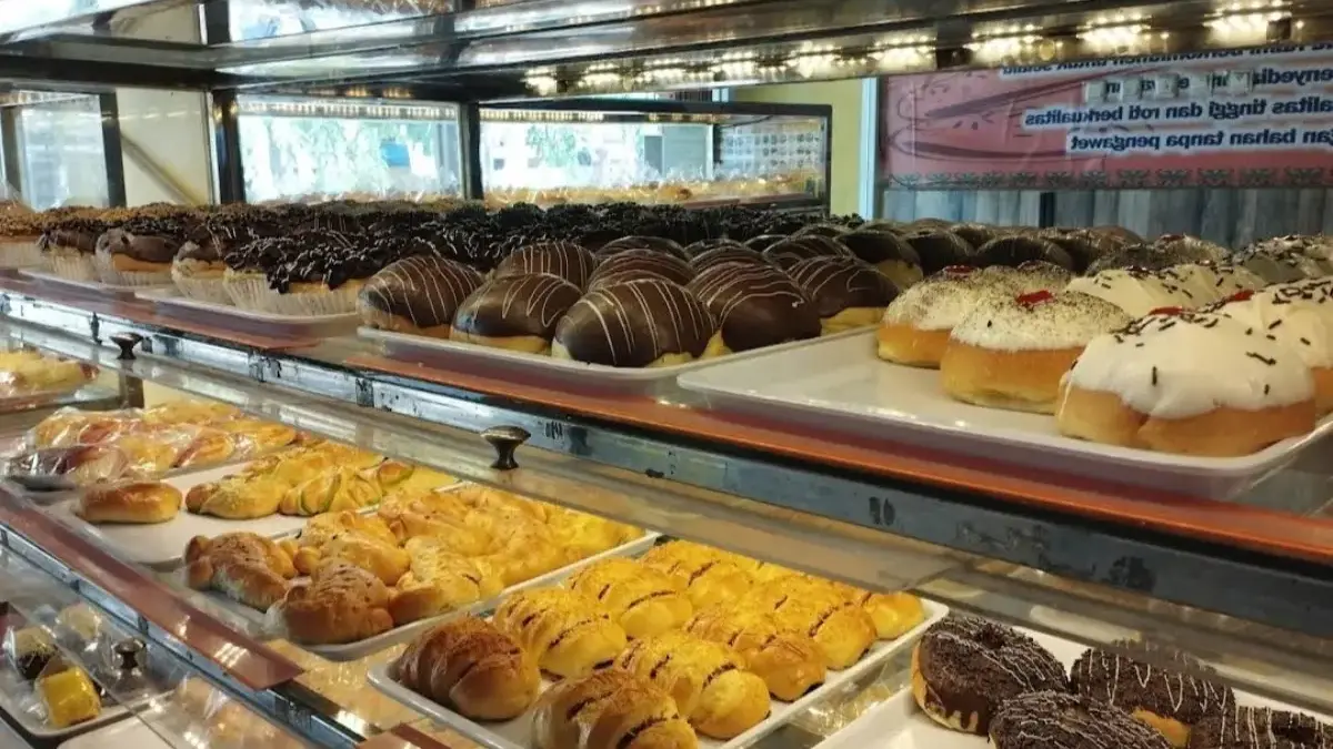 Rekomendasi Roti Segar untuk Sarapan Ringan: Khasanah Sari Bakery Favorit Warga Perumnas dan Galuh Mas Khasanah Sari Perumnas Karawang