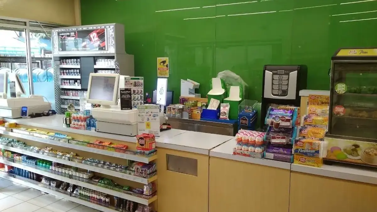 Family Mart Perumnas Karawang, Rekomendasi Tempat Belanja Praktis dan Nyaman Family Mart Perumnas Karawang