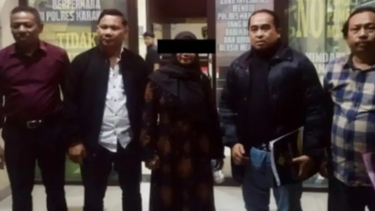Istri kades