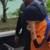 Pembuang bayi.