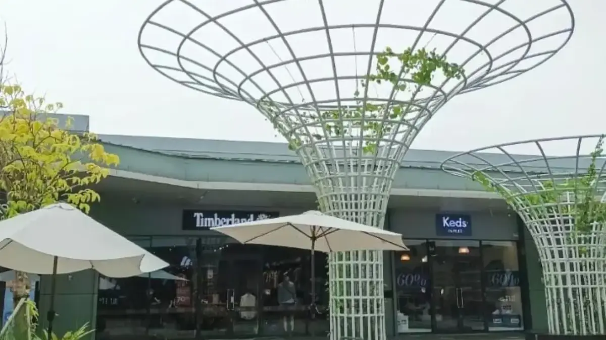 Jelajahi 5 mall baru di Karawang, liburan seru dengan orang tersayang