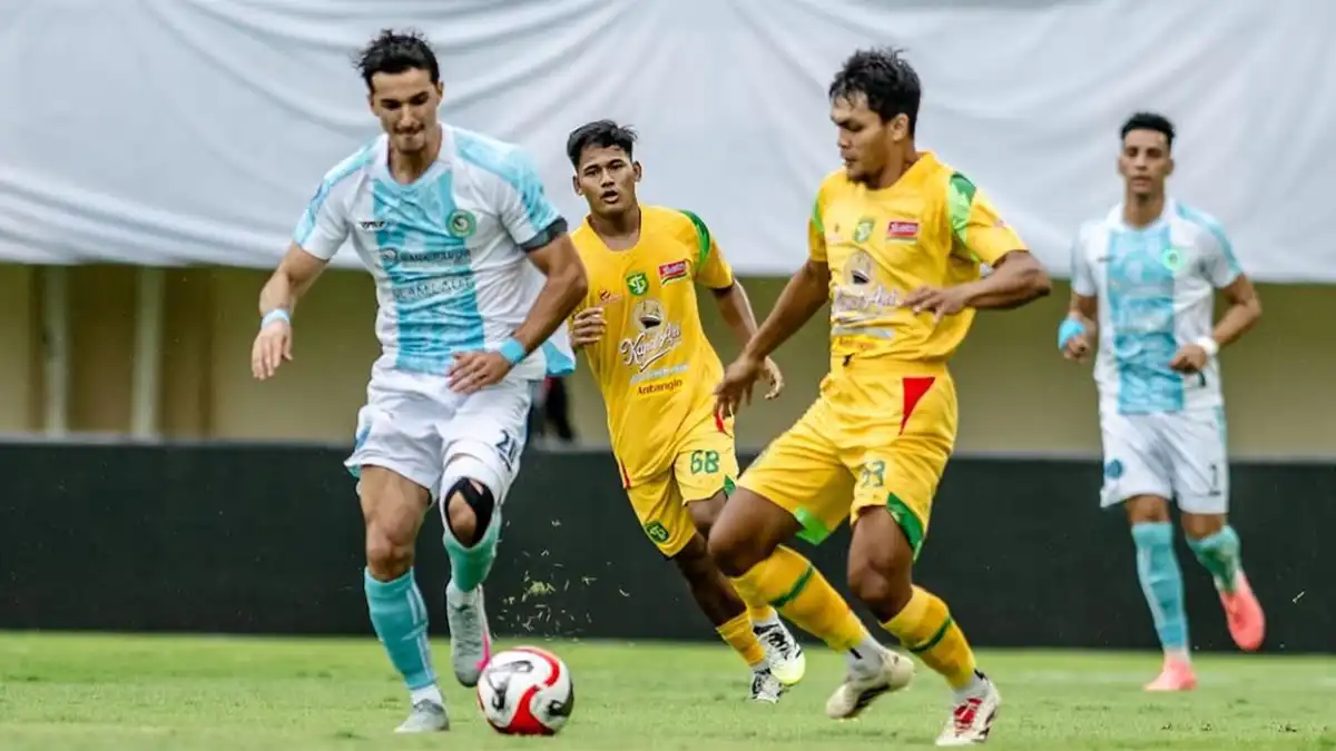 Persebaya Surabaya vs PSBS Biak
