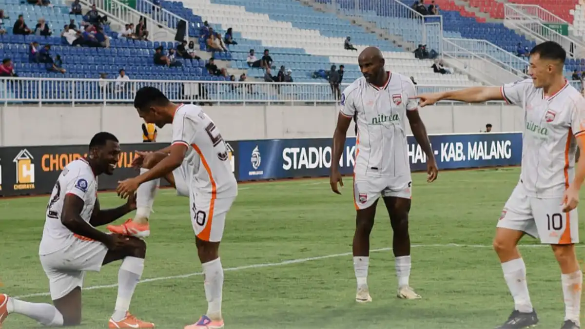 Hasil Super League: Borneo FC Lanjutkan Tren Sempurna, Taklukkan 9 Pemain Arema FC 3-1 di Kanjuruhan Borneo FC Samarinda