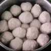 Perbedaan Bakso Sapi dan Bakso Babi.