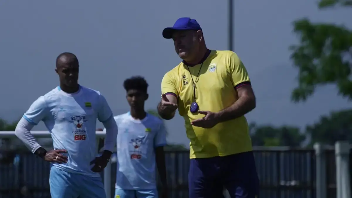 Latihan Persib.