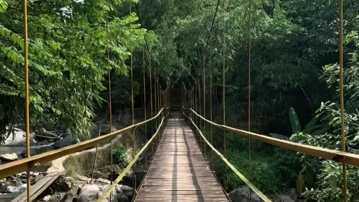 Liburan di Purwakarta Kemana Aja? Ini 5 Wisata Gunung dan Air Terjun Paling Seru untuk Dikunjungi rekomendasi tempat liburan alam seru di Purwakarta