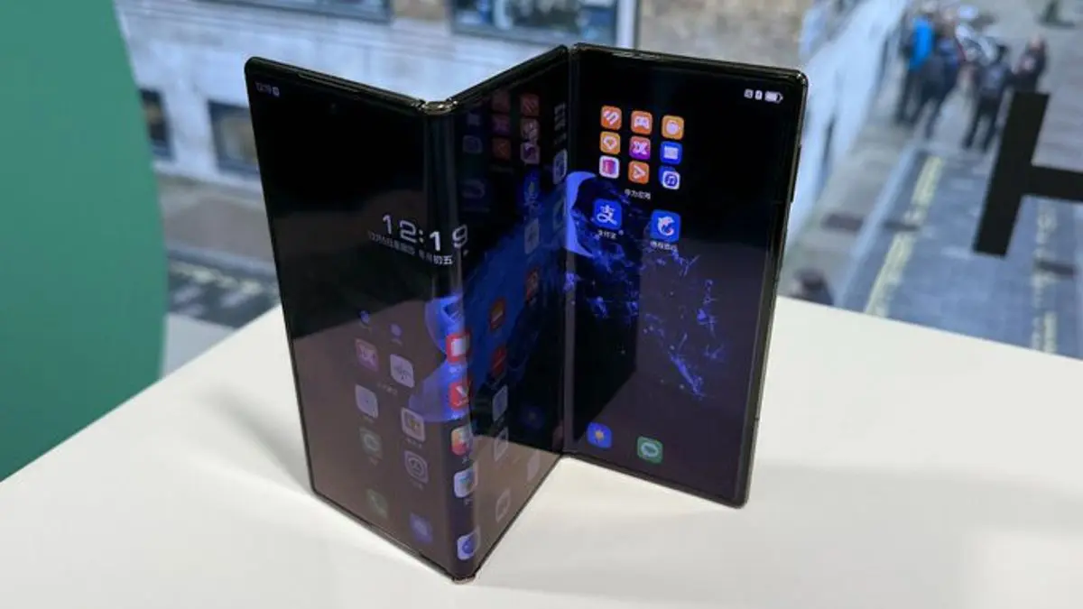 HP Lipat Tiga Samsung Dirumorkan Bakal Tampil ke Publik Akhir Oktober