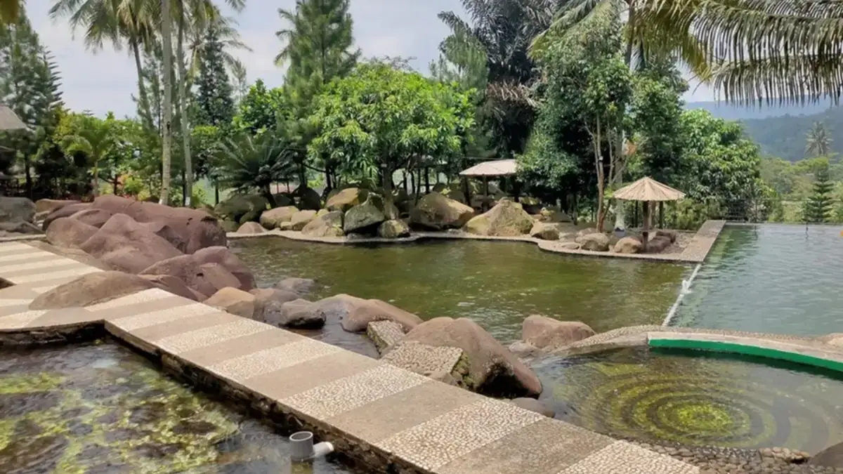 Taman Batu Purwakarta: Surga Tersembunyi dengan Panorama Alam yang Memukau Sangat Memanjakan Mata! wisata alam taman batu purwakarta