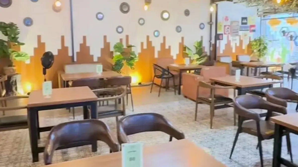 10 Tempat Ngopi Hits di Karawang yang Lagi Viral, Suasana Cozy dan Harga Terjangkau! Lapak Ngopi Karawang suasana tenang cocok untuk WFC dan nongkrong