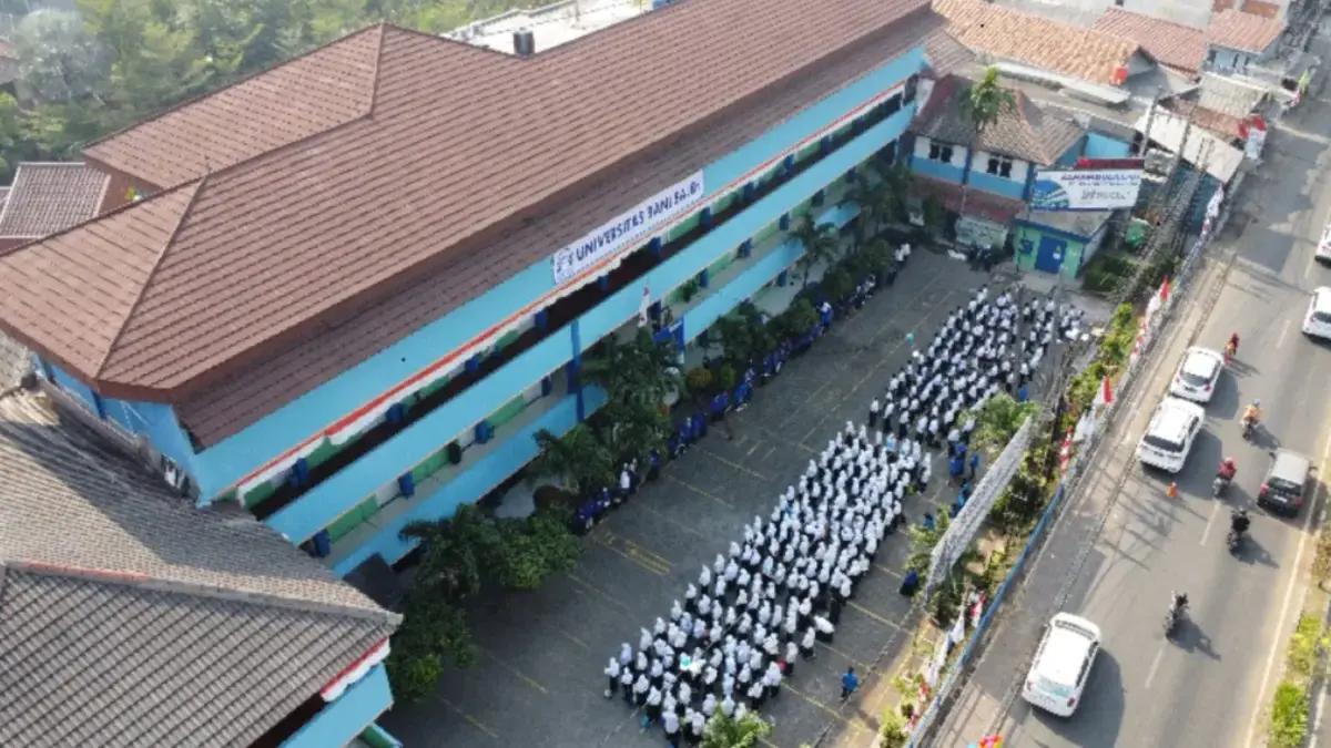 universitas bani saleh