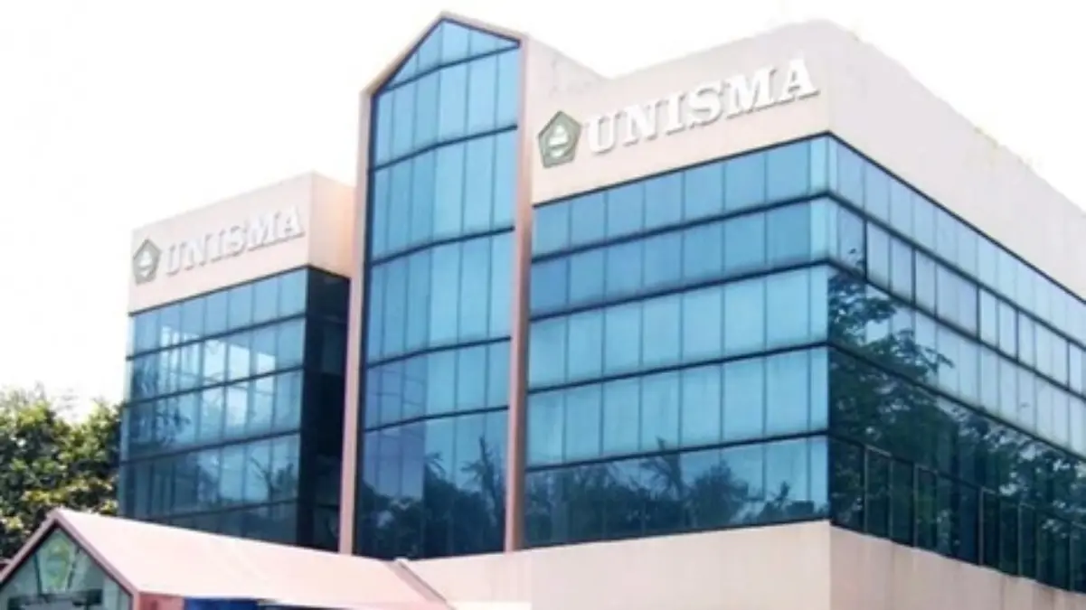 kampus di bekasi timur