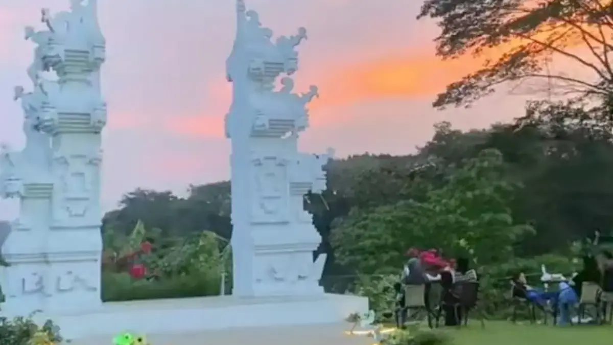 5 Wisata Instagramable di Purwakarta yang Jarang Diketahui, Cocok Buat Healing dan Hunting Foto! Nikmati suasana tenang di Bungursari Lake Park yang jadi spot foto favorit