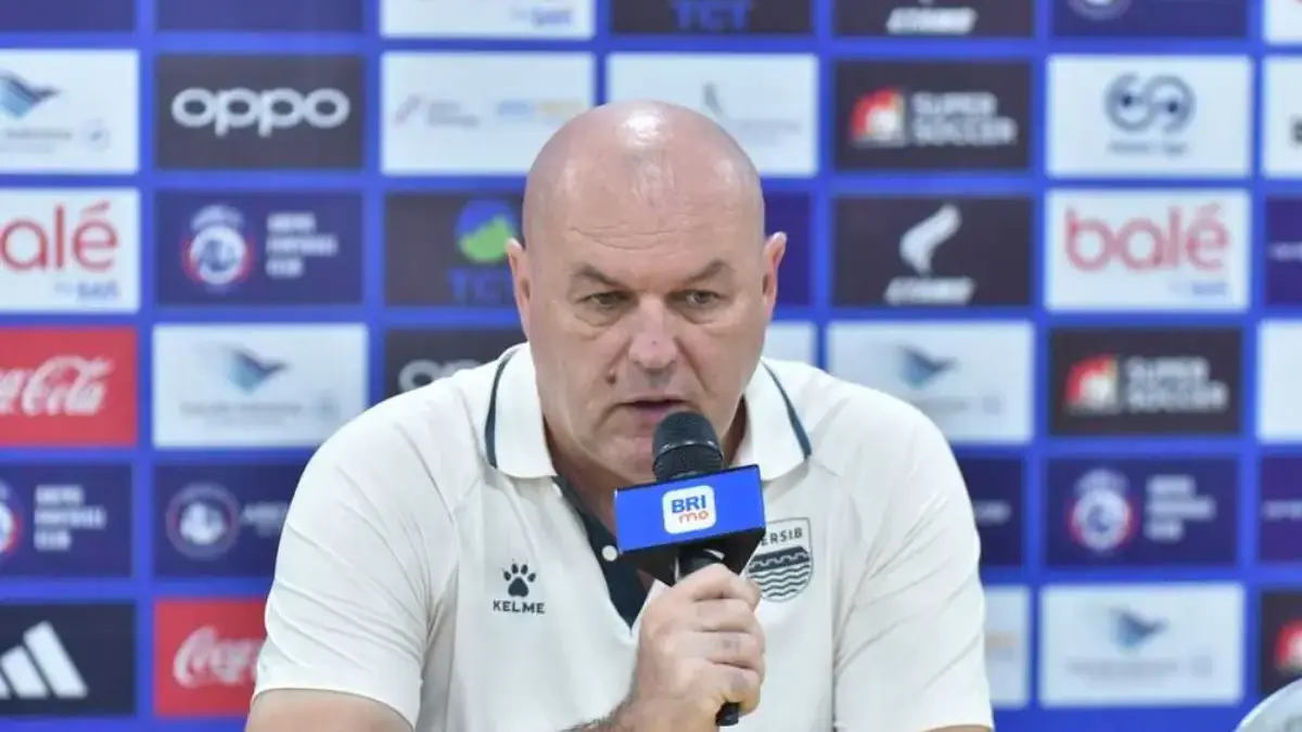 Pelatih Persib Bandung Bojan Hodak